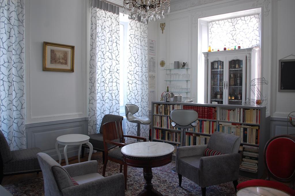 Logis Hotel L'Europe Pontivy Kültér fotó