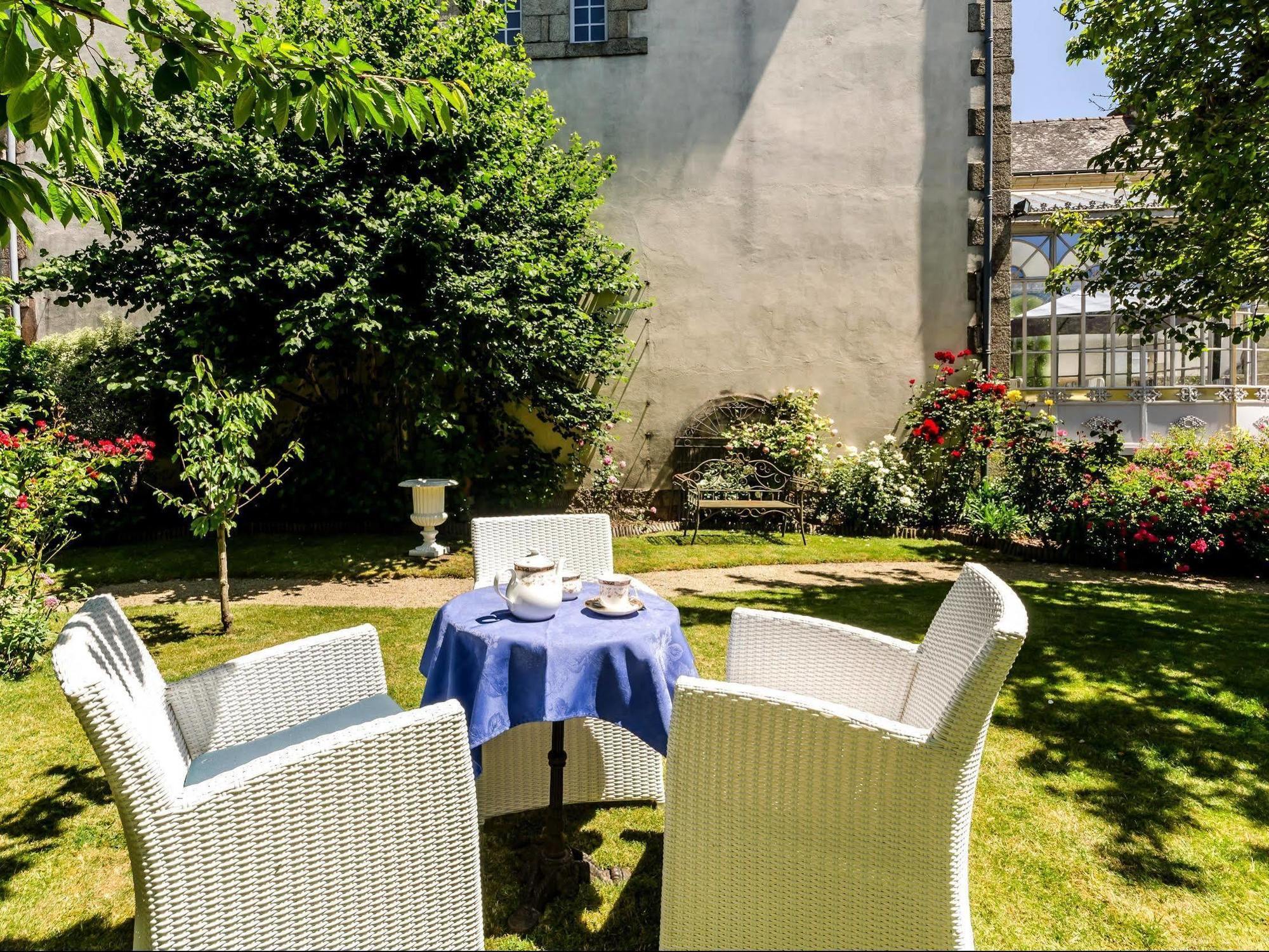 Logis Hotel L'Europe Pontivy Kültér fotó