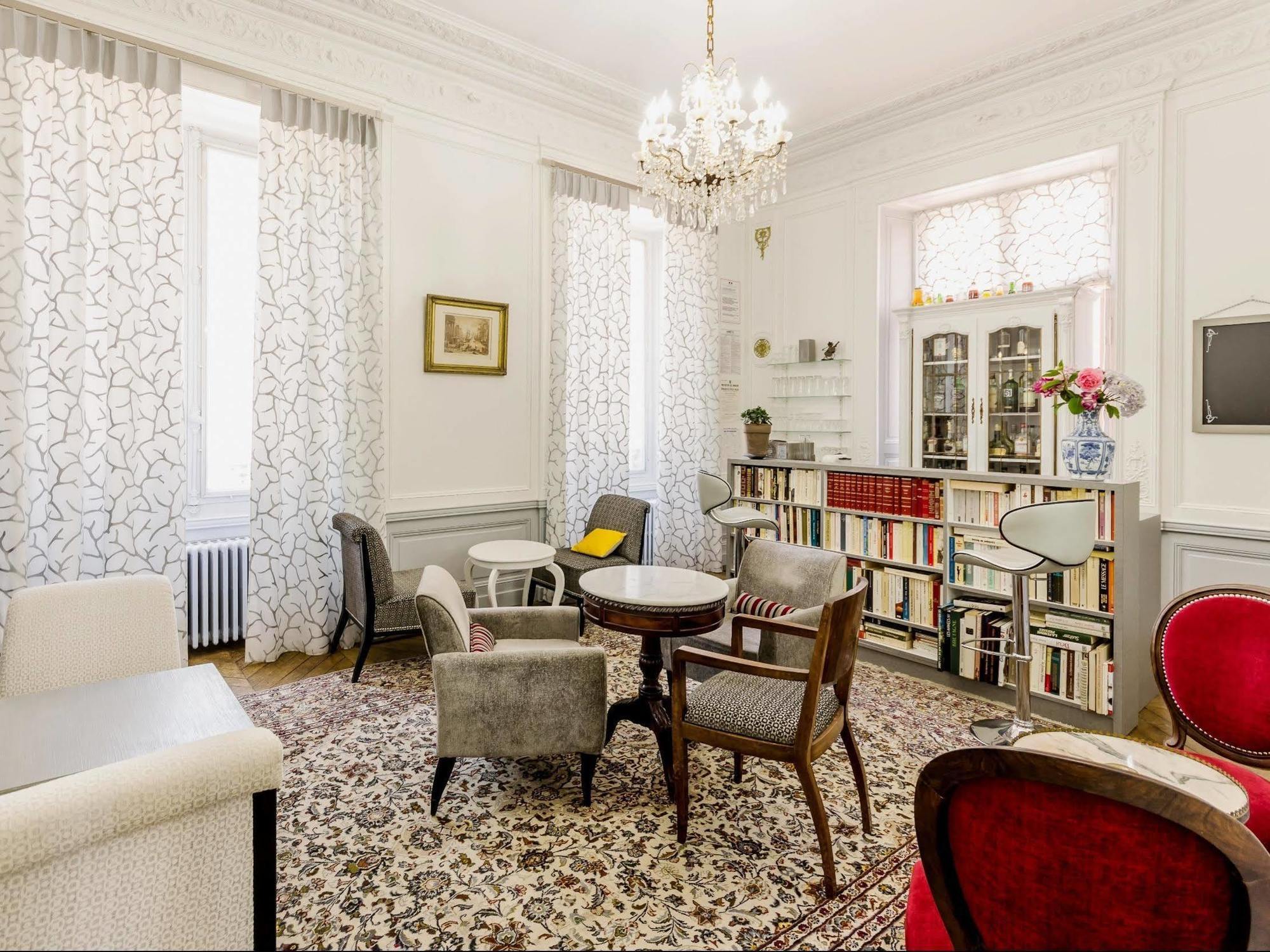 Logis Hotel L'Europe Pontivy Kültér fotó